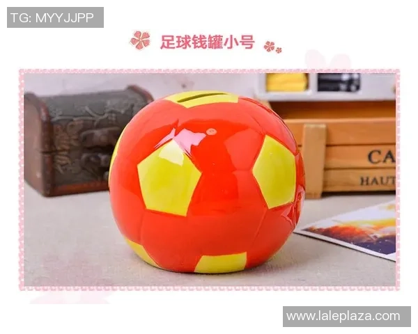 足球手工艺品的魅力与创意展现打造独特的足球文化体验